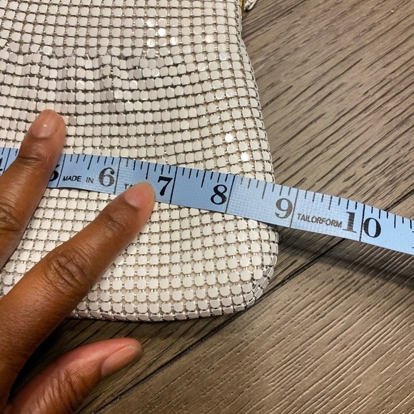 Vintage Metal Mesh purse clutch crossbody white - Picture 6 of 8